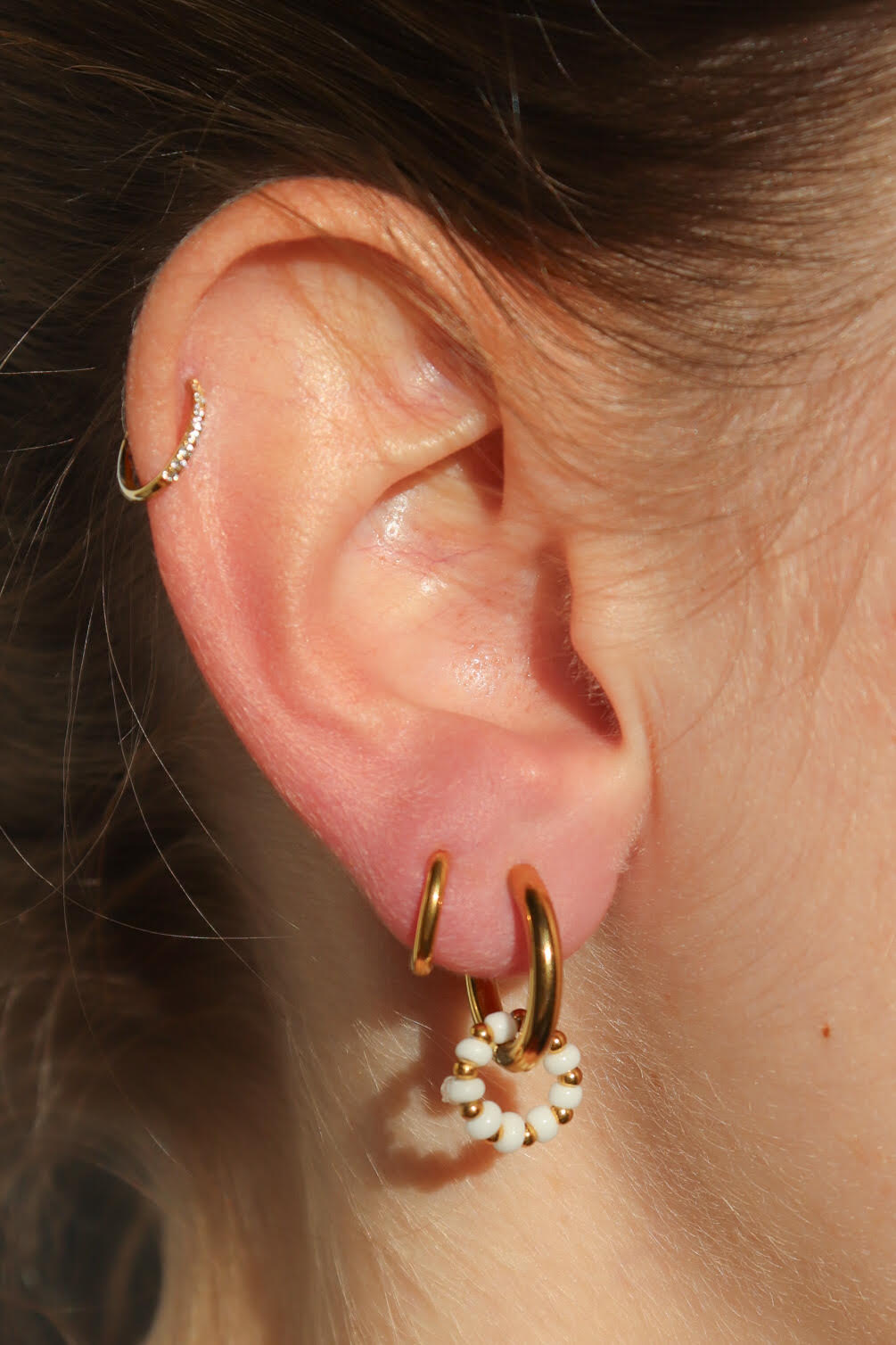 Boucles d'oreilles Anna / blanc et doré