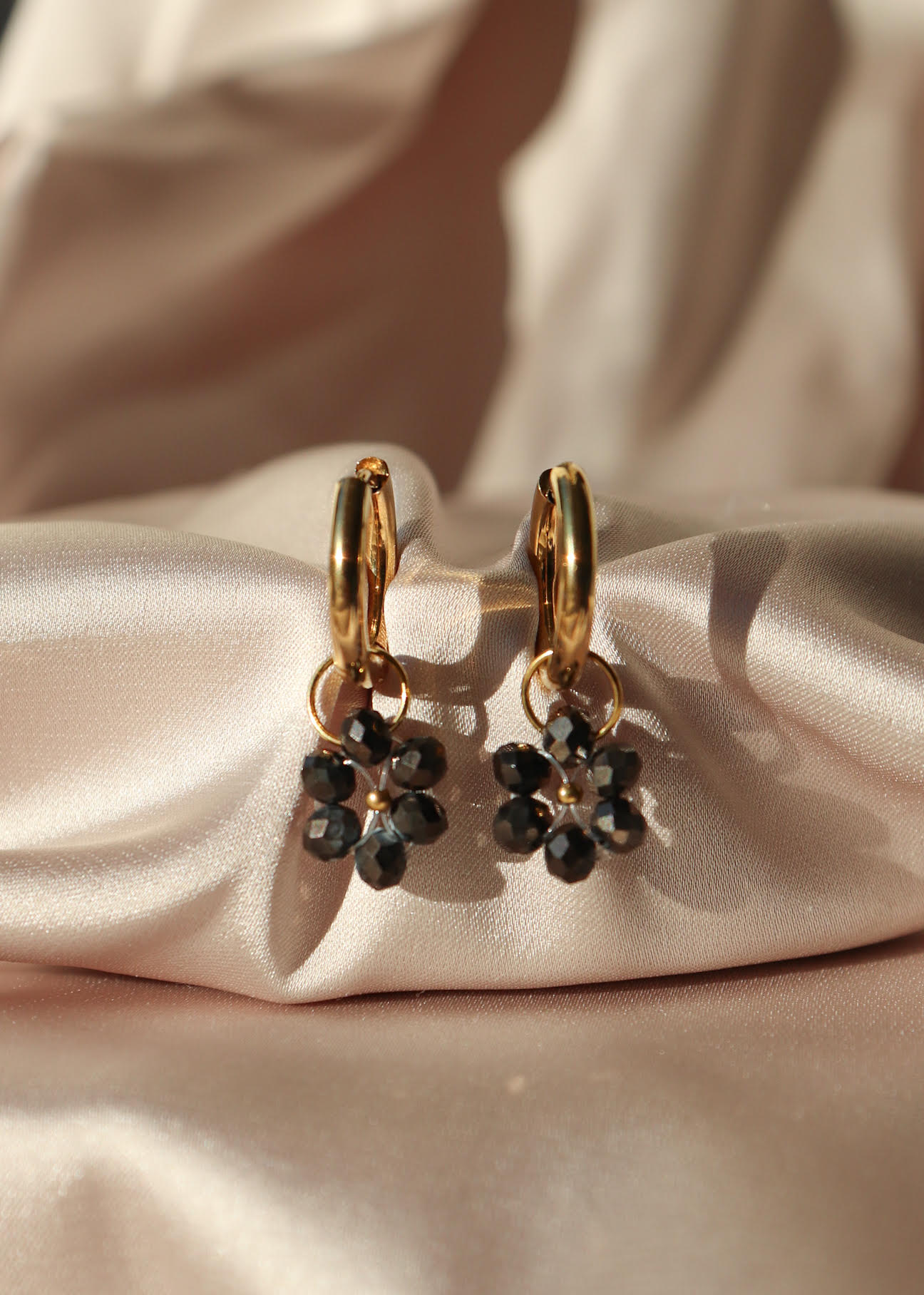 Boucles d'oreilles Fleur de Perle / marron foncé
