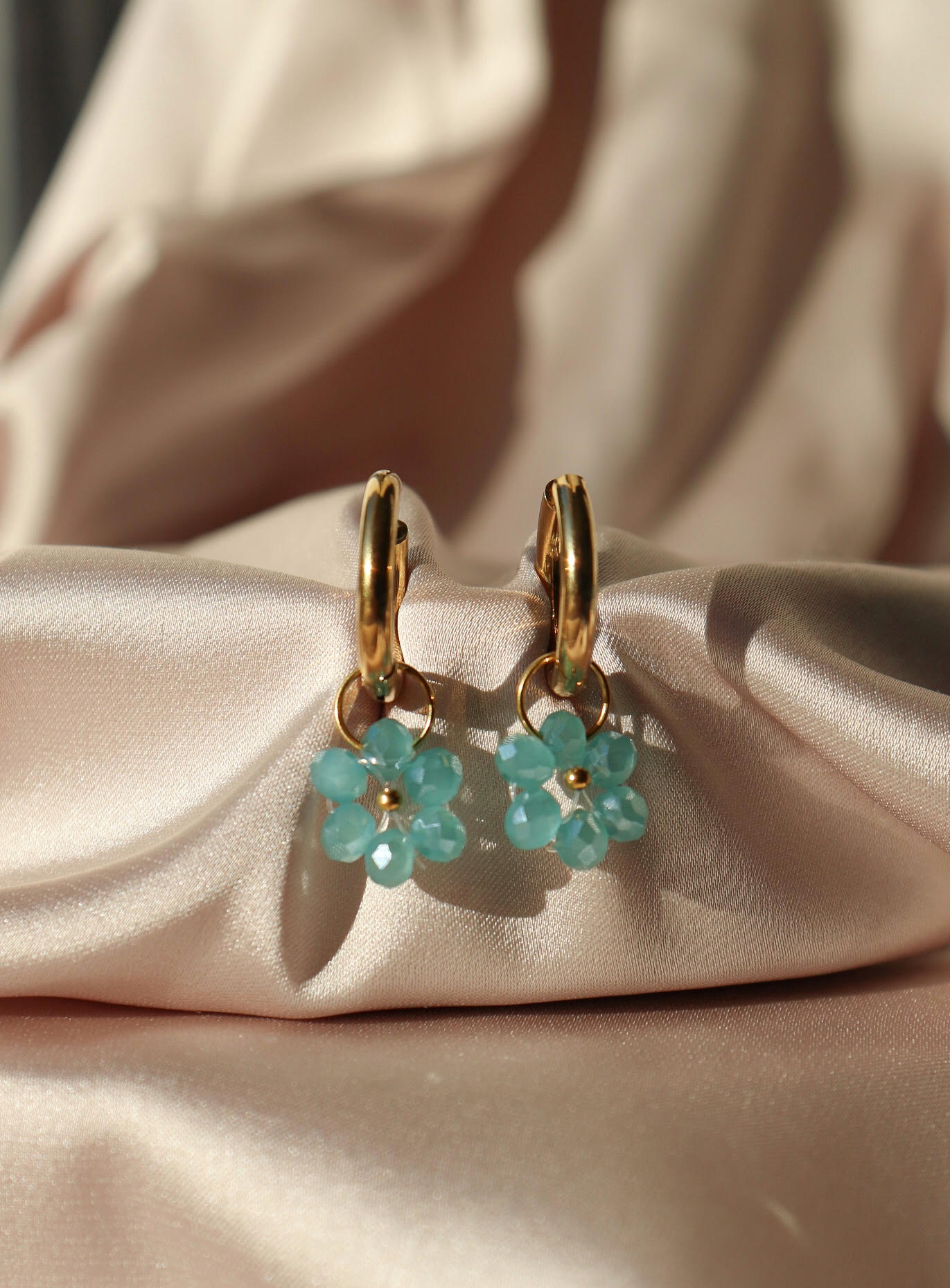 Boucles d'oreilles Fleur de Perle / bleu lagon