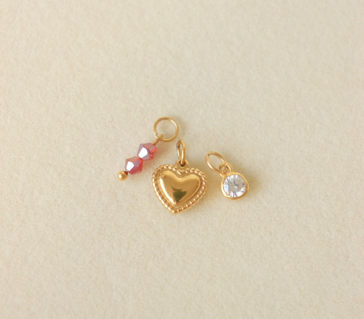 Collier breloques April / Rouge