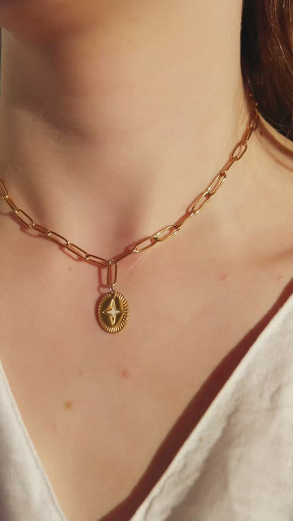 Collier Charlie
